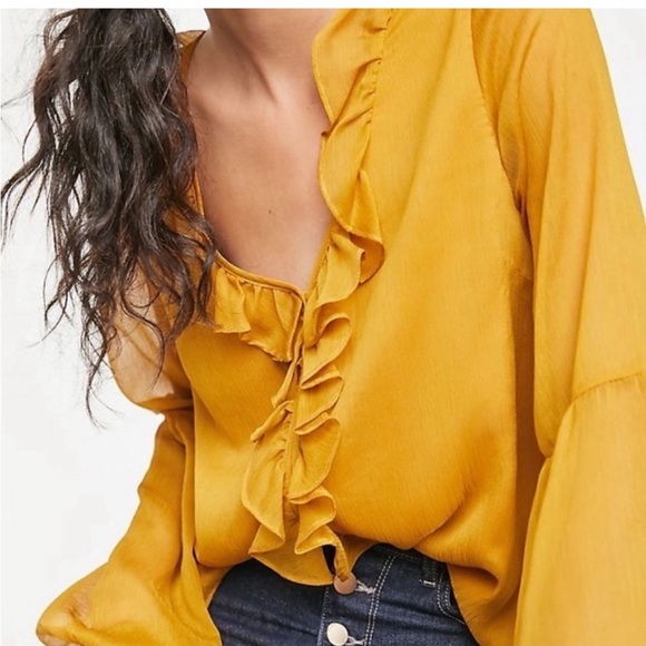 Sunday In Brooklyn • Alberta Ruffled Blouse - Picture 2 of 7